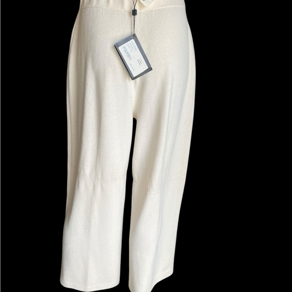 St John collection blue green ivory jacket/sleeveless top/pants
suit size 10/M - Picture 10 of 16